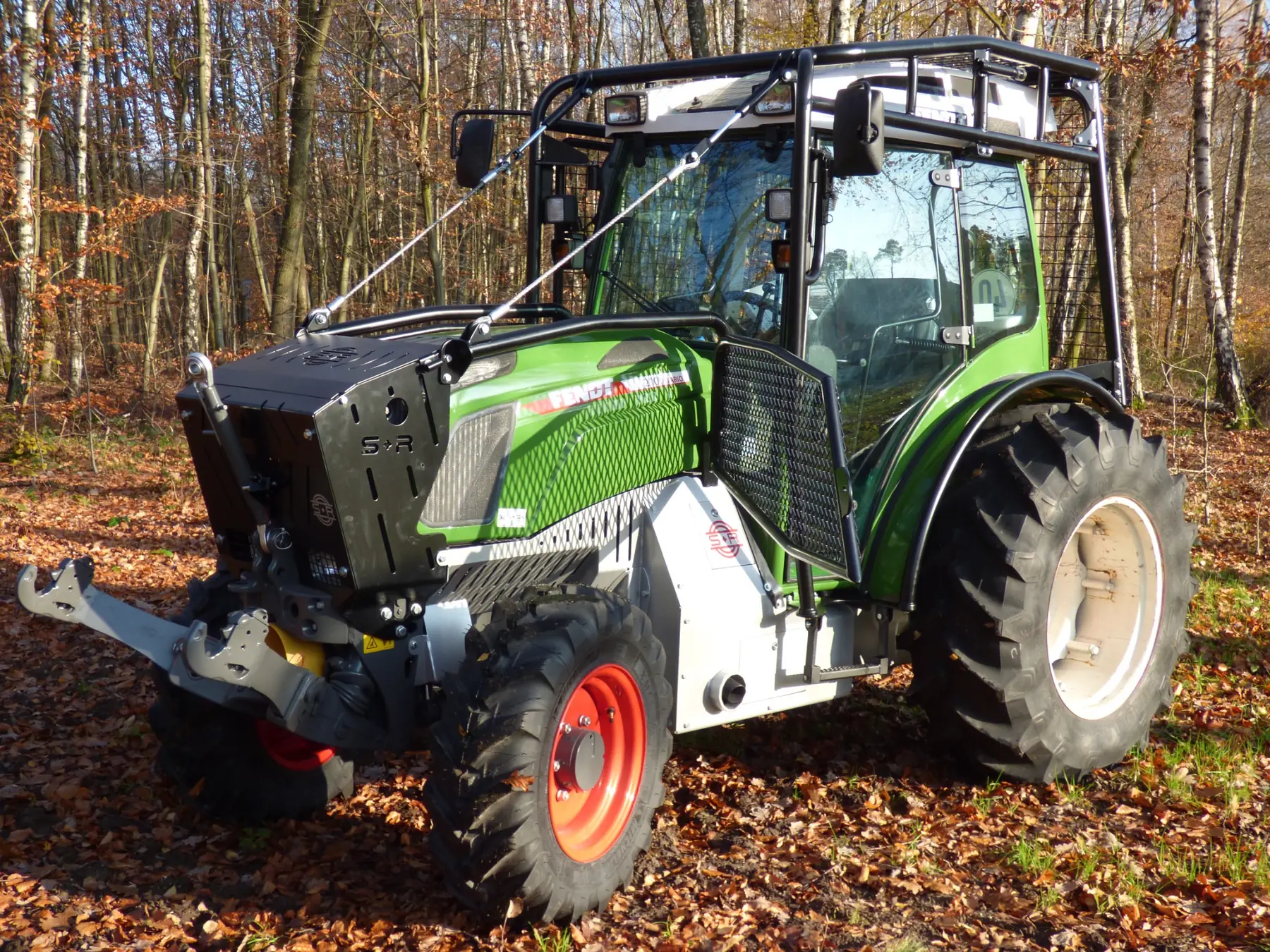 Blindage forestier et protection forestière Fendt 200 - vue 02
