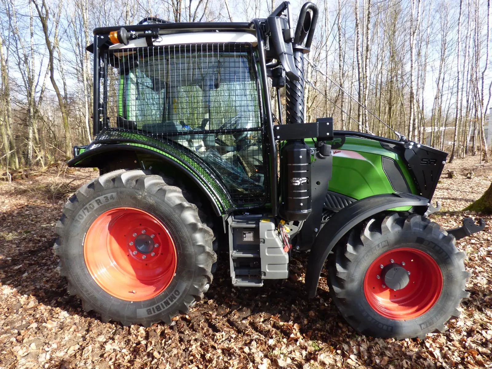 Blindage forestier et protection forestière Fendt 300 - vue 07