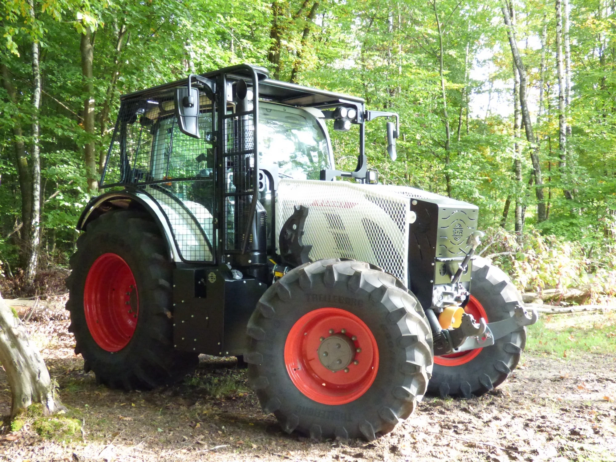 Réalisation de blindage forestier et protection forestière Fendt 700 Gen 6