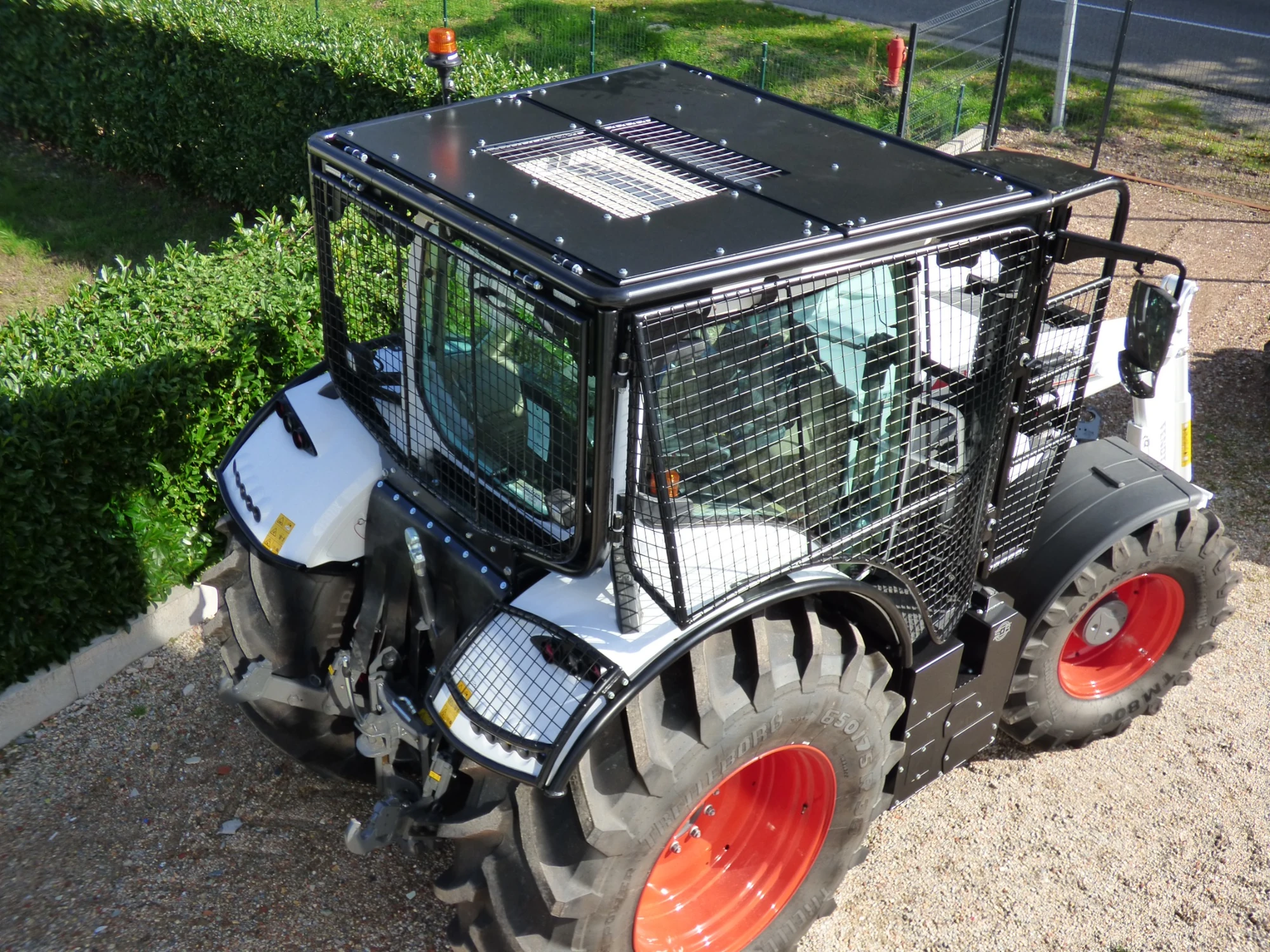Réalisation de blindage forestier et protection forestière Fendt 700 Gen 6