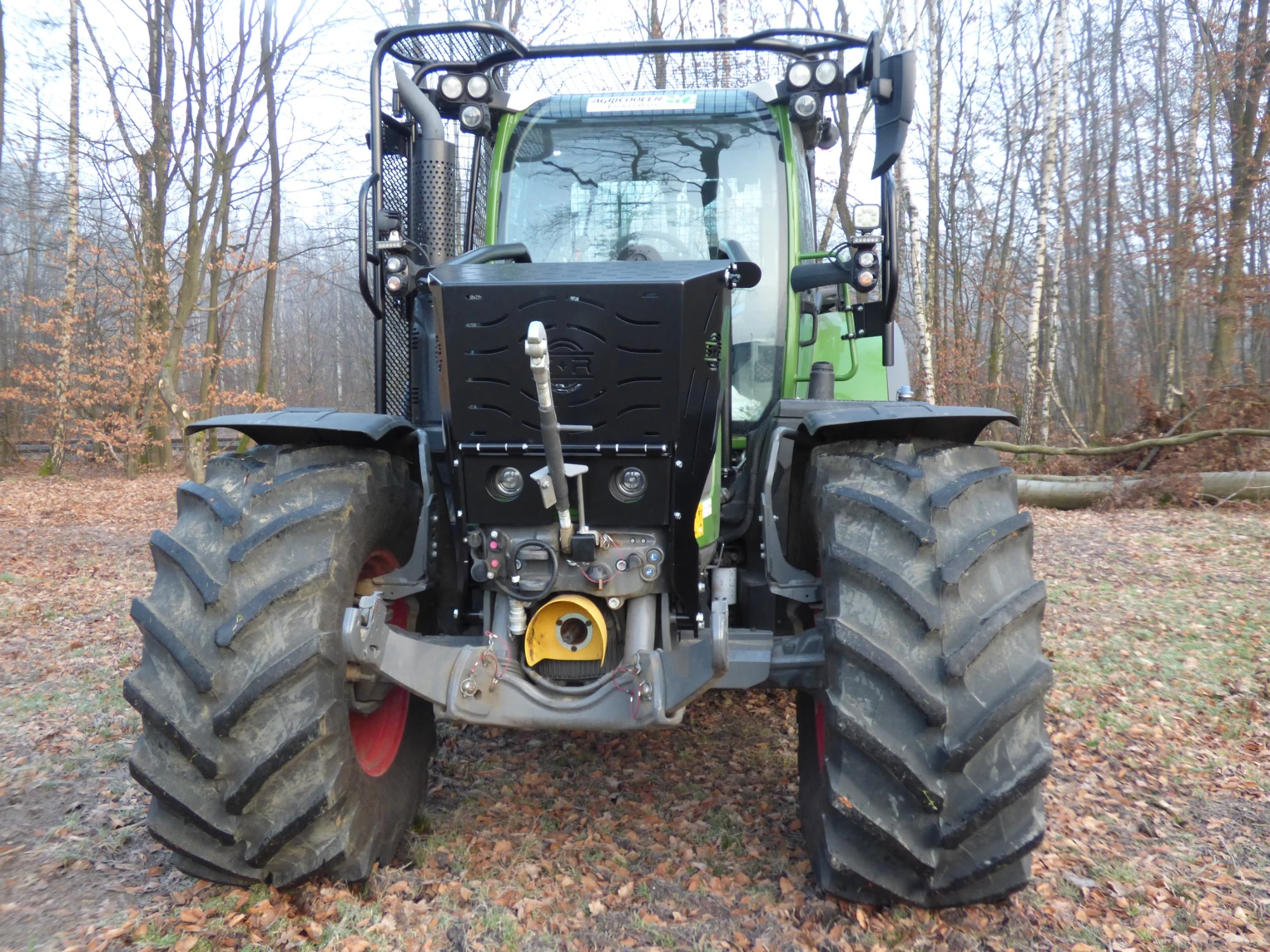 Réalisation de blindage forestier et protection forestière Fendt 700 Gen 6