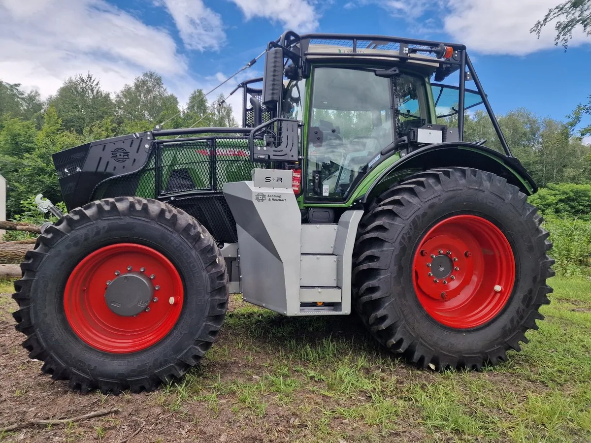 Blindage forestier et protection forestière pour tracteur Fendt