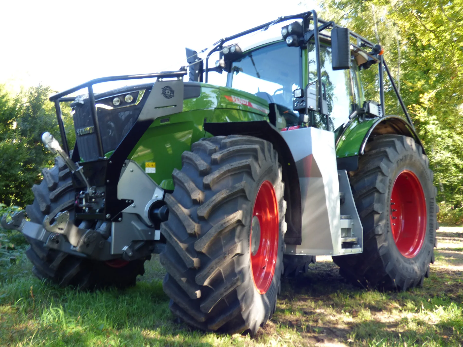 Protection châssis, capot et cabine Fendt 1000 pour travaux forestiers