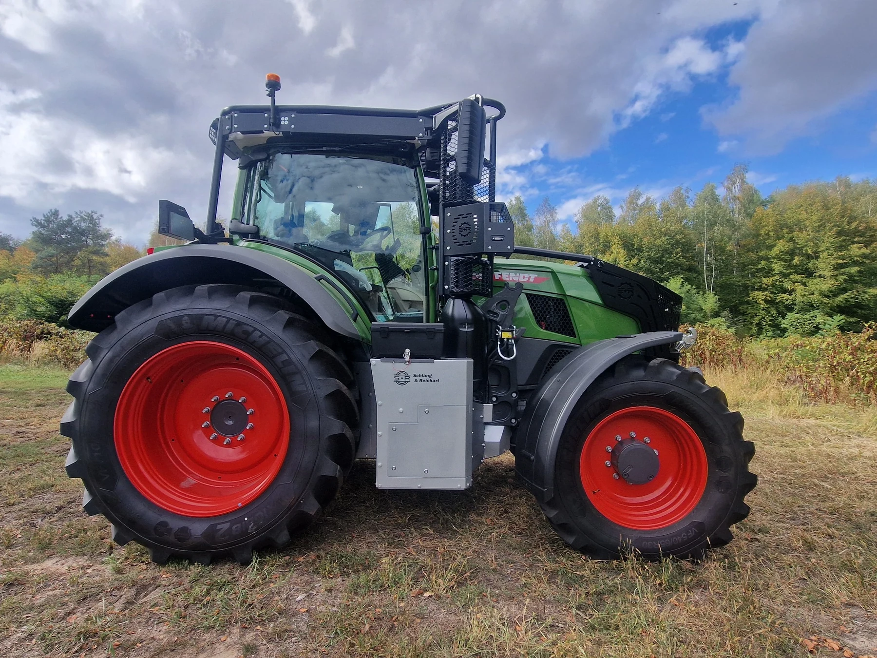 Réalisation de blindage forestier et protection forestière Fendt 700 Gen 7
