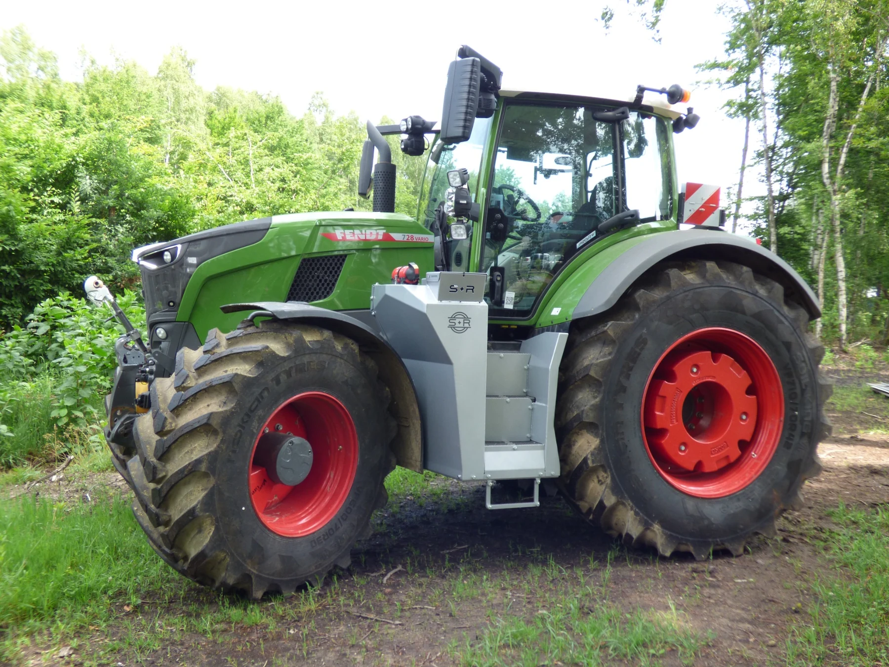 Réalisation de blindage forestier et protection forestière Fendt 700 Gen 7