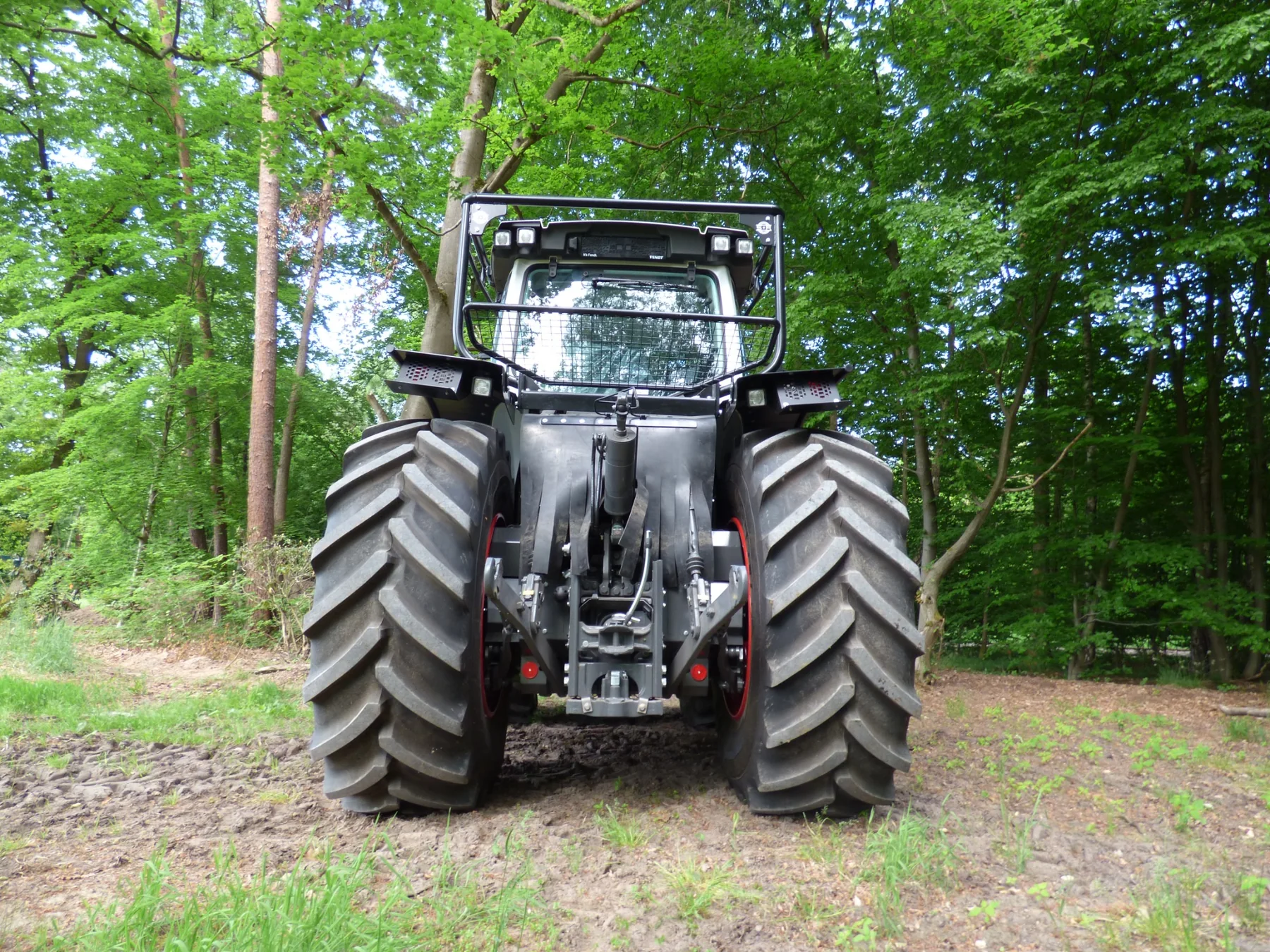 Réalisation de blindage forestier et protection forestière Fendt 900 Gen 6 et Gen 7